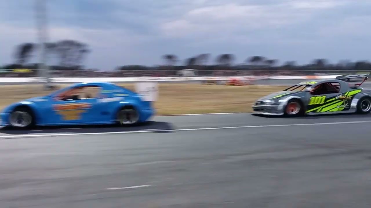 Race day. 27 May 2023. Star Raceway Klerksdorp. Heat 1. 2 Litre hotrod