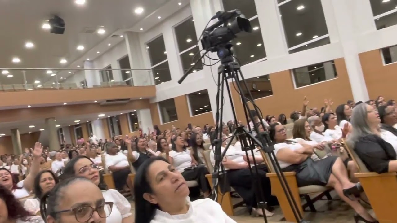 Meu Deus é Grande - Vívian Honório- Talyta Rosy - Louvando na igreja Sede