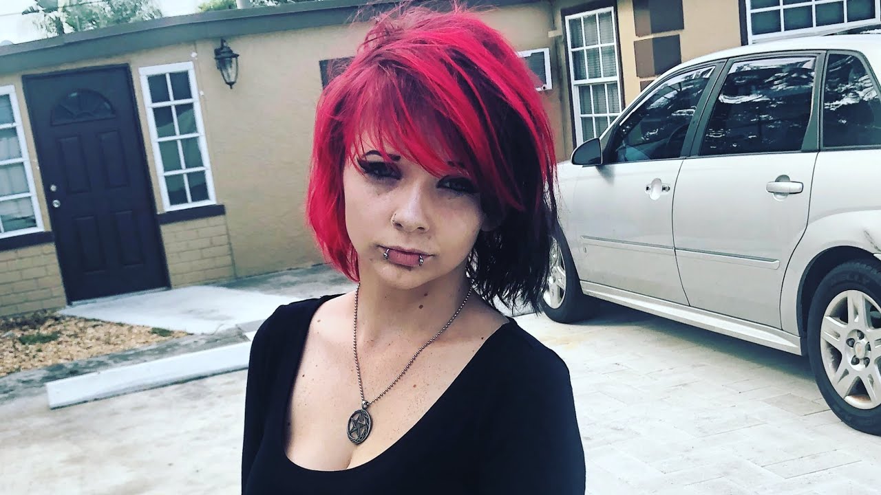 Roxie Love - lil Red Riding Hood