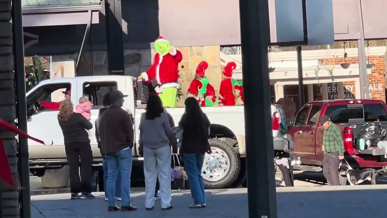 Tellico Plains c-mas parade 2025