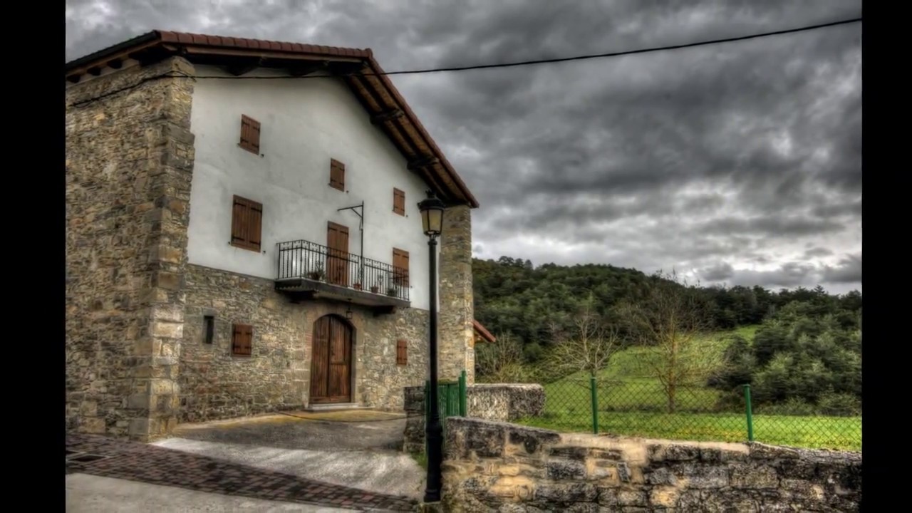 Navarra  229  LERANOZ   ERREA  valle Esteribar