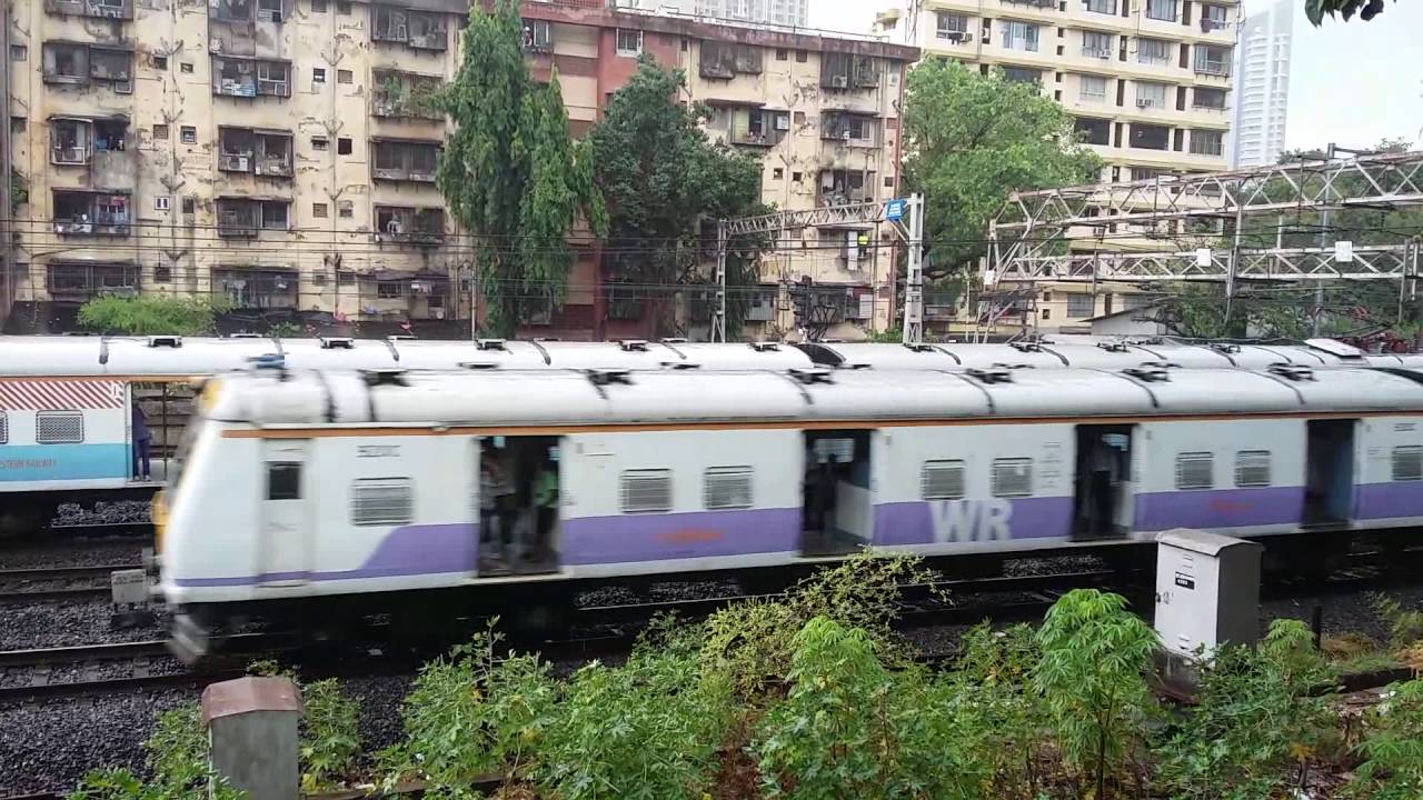 Mumbai's First Rain Showers... and the Local Trains Grind to a Halt...!!!