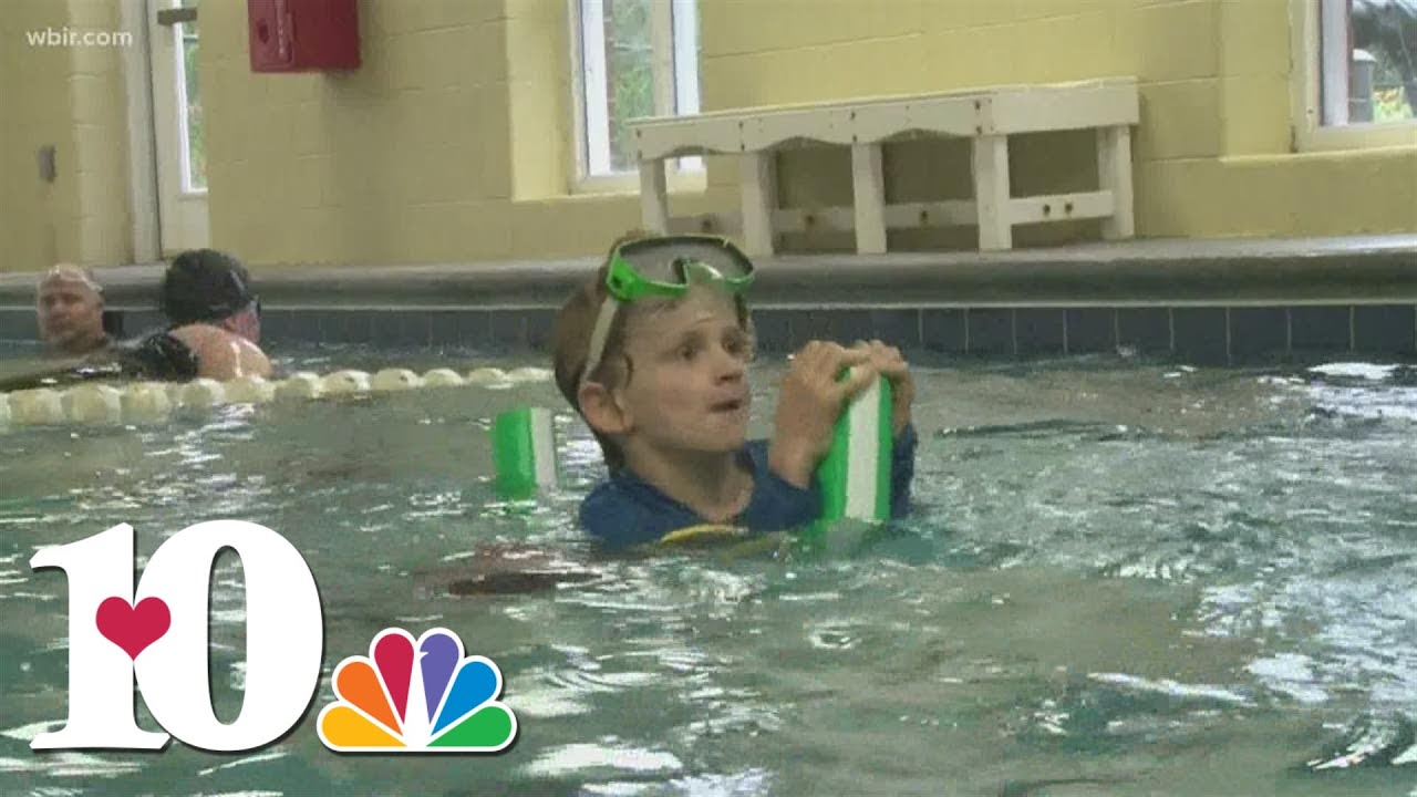 YMCA helps pay for family's swimming lessons, teaching 8 children about water safety