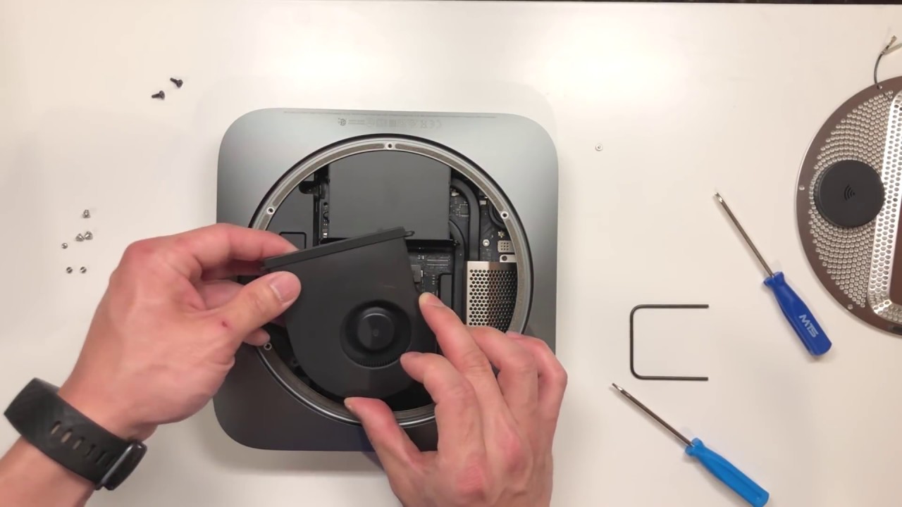 Разборка и обновление оперативной памяти Mac Mini конца 2018 года + повторная сборка