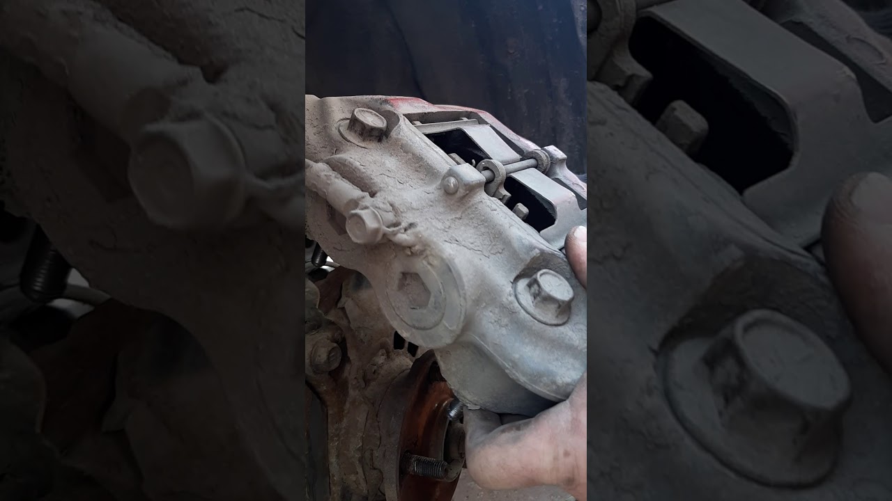 Тойота Альфард установка передних суппортов от Лексуса LS430.