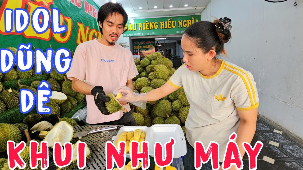 Bất Ngờ Giữa Trưa Đông Khách Idol Dũng Dê Khui Sầu Riêng Như Máy.