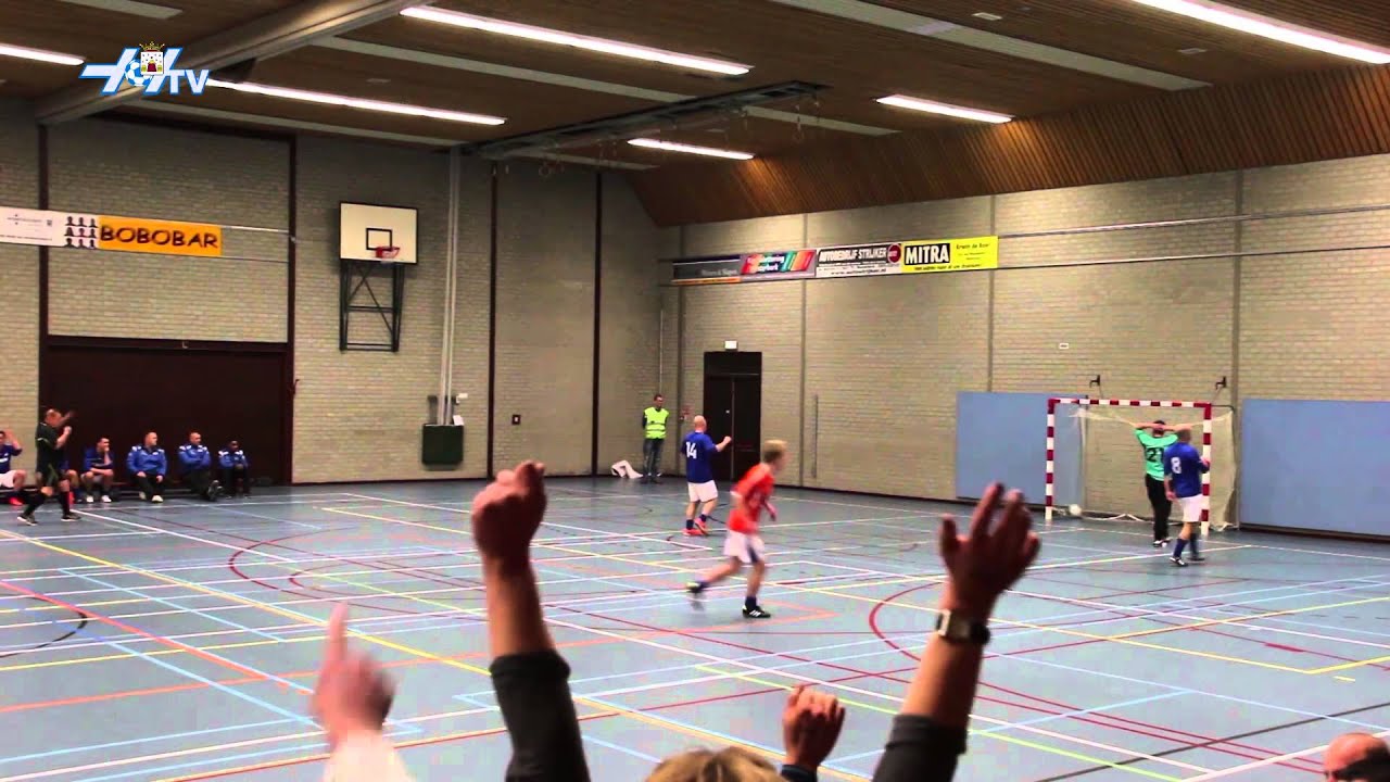 VV Hoogeveen TV – samenvatting Hoogeveen zaterdag in Westerbork
(27-12-2014)