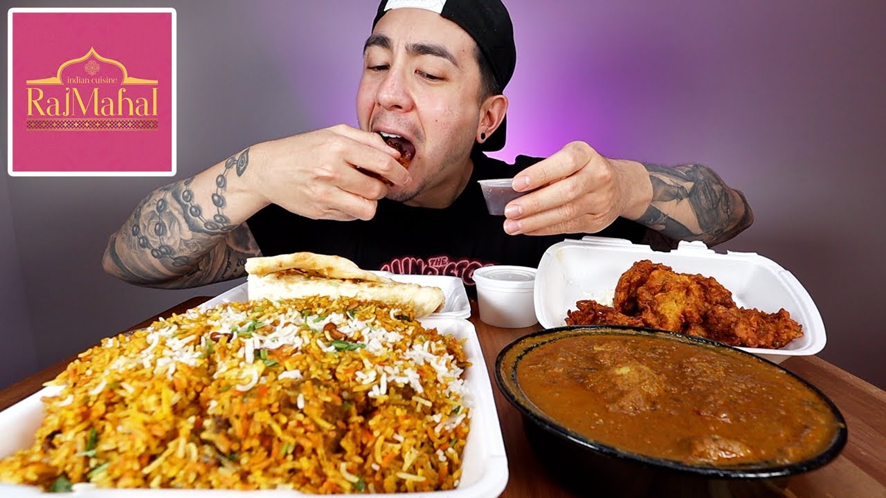 EATING Indian Food Chicken Vindaloo + Lamb Biryani + Vegetable Pakora From Raj Mahal Mukbang