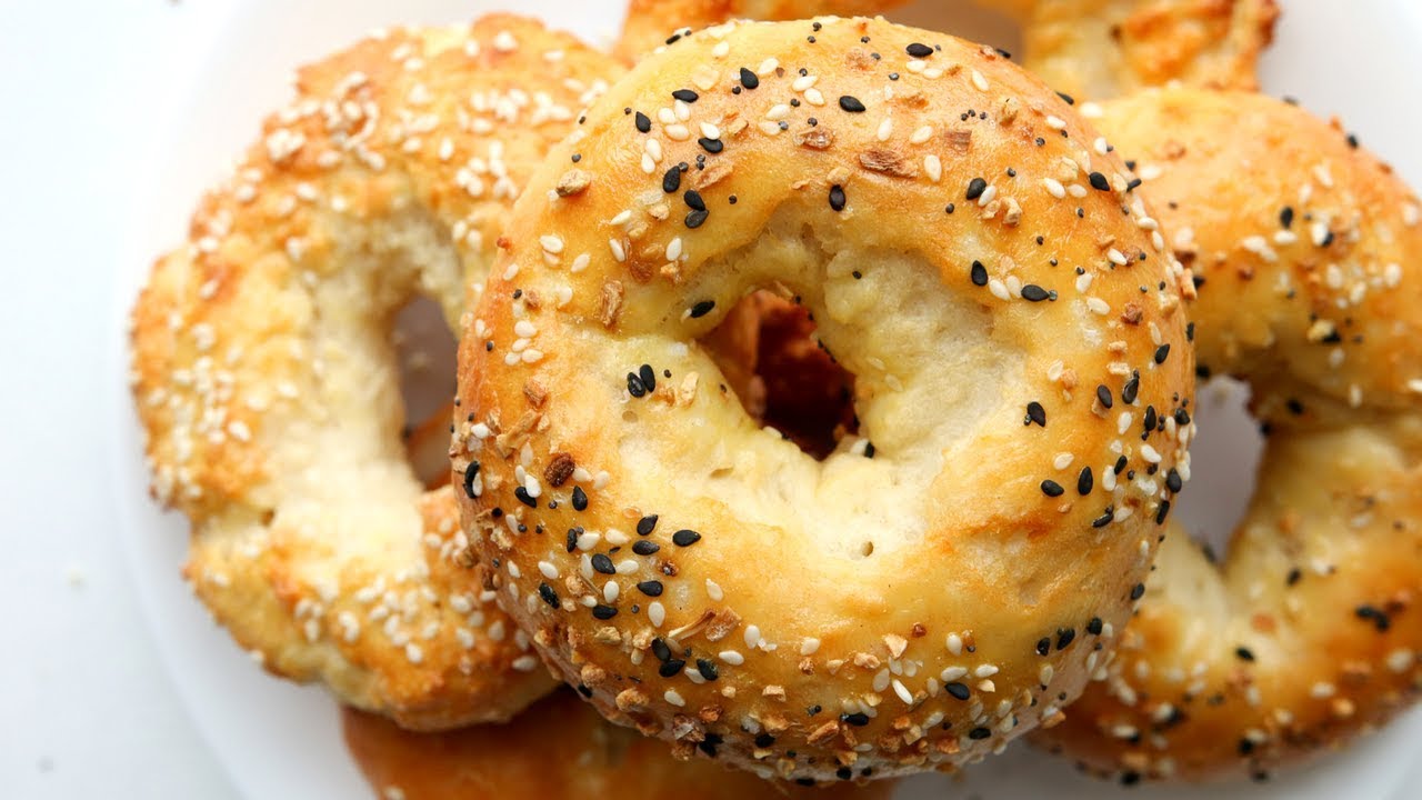 2 Ingredient Bagels - IMPROVED Weight Watchers Bagel Recipe