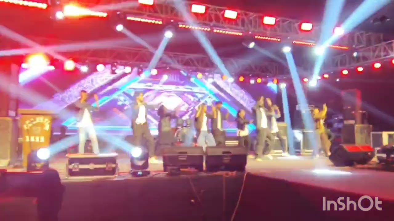 Chaiyya Chaiyya | Group Dance Performance | University Fest | WBUAFS