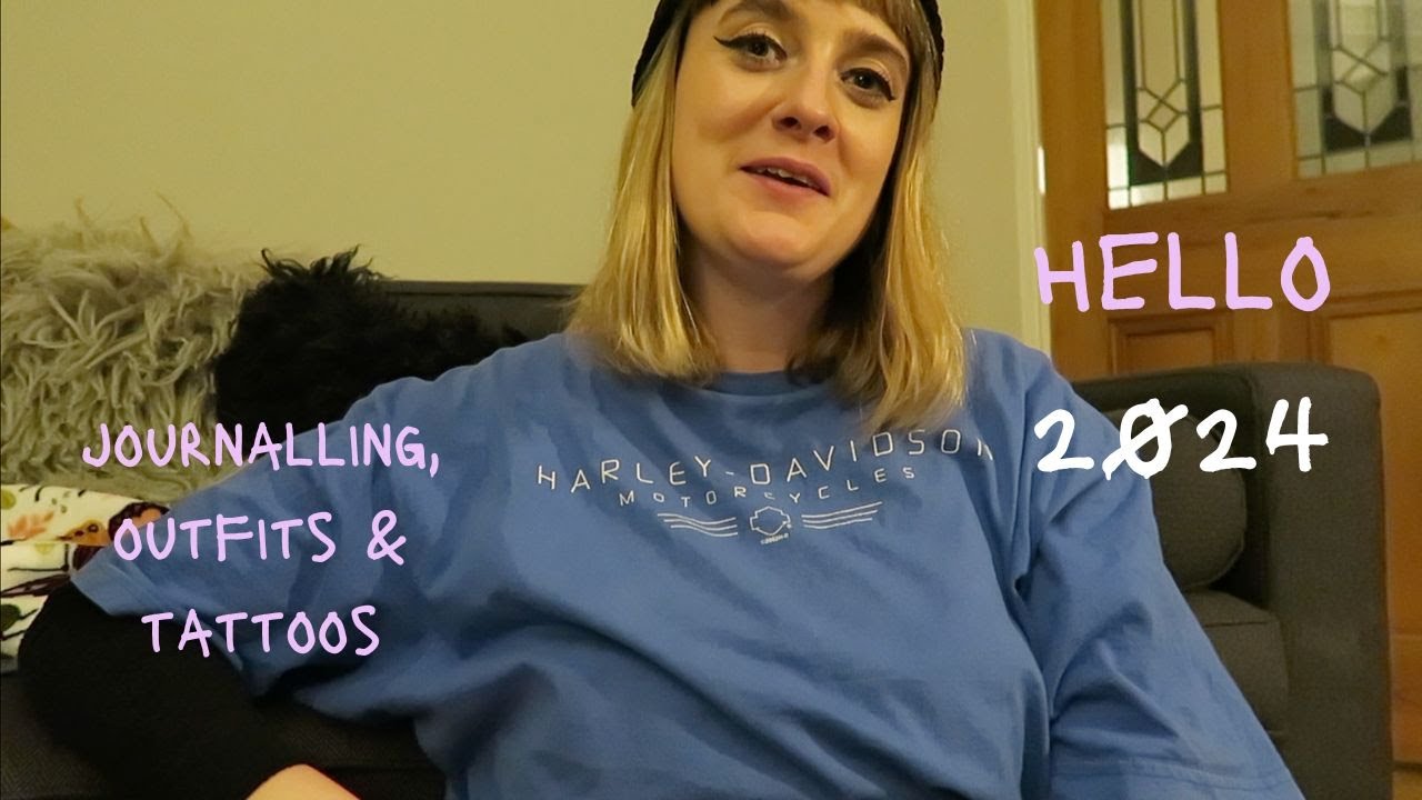 WEEKLY VLOG - Journalling, outfits, tattoos and studio time 🖤