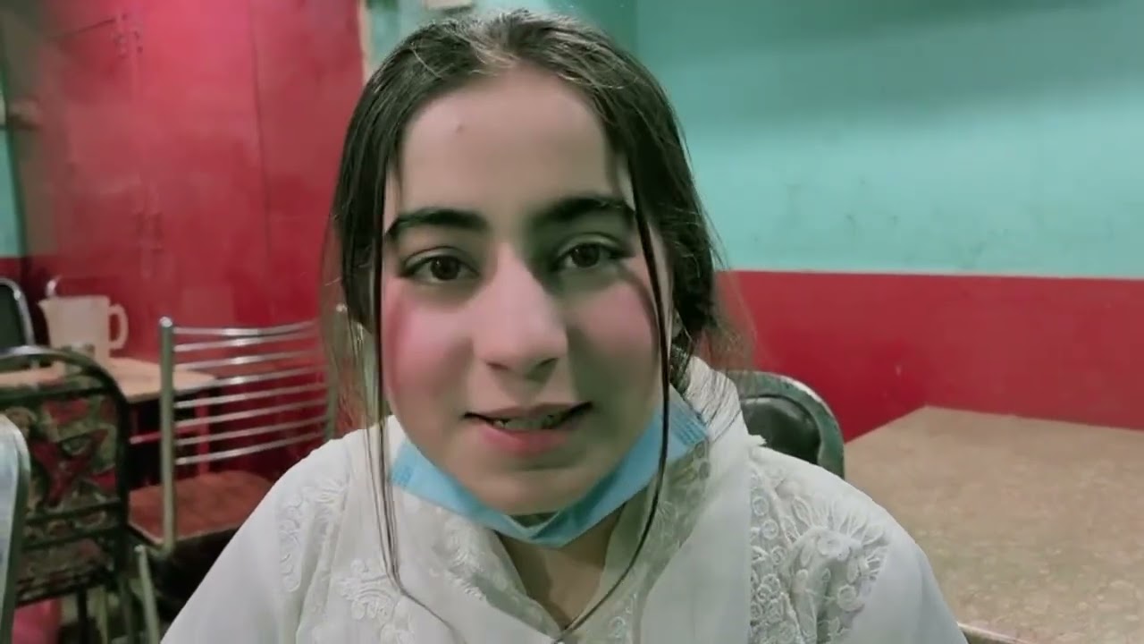 Hair colour in larkana parlour #larkana #popular #vlogs #hoorjunejo #viralvideo
