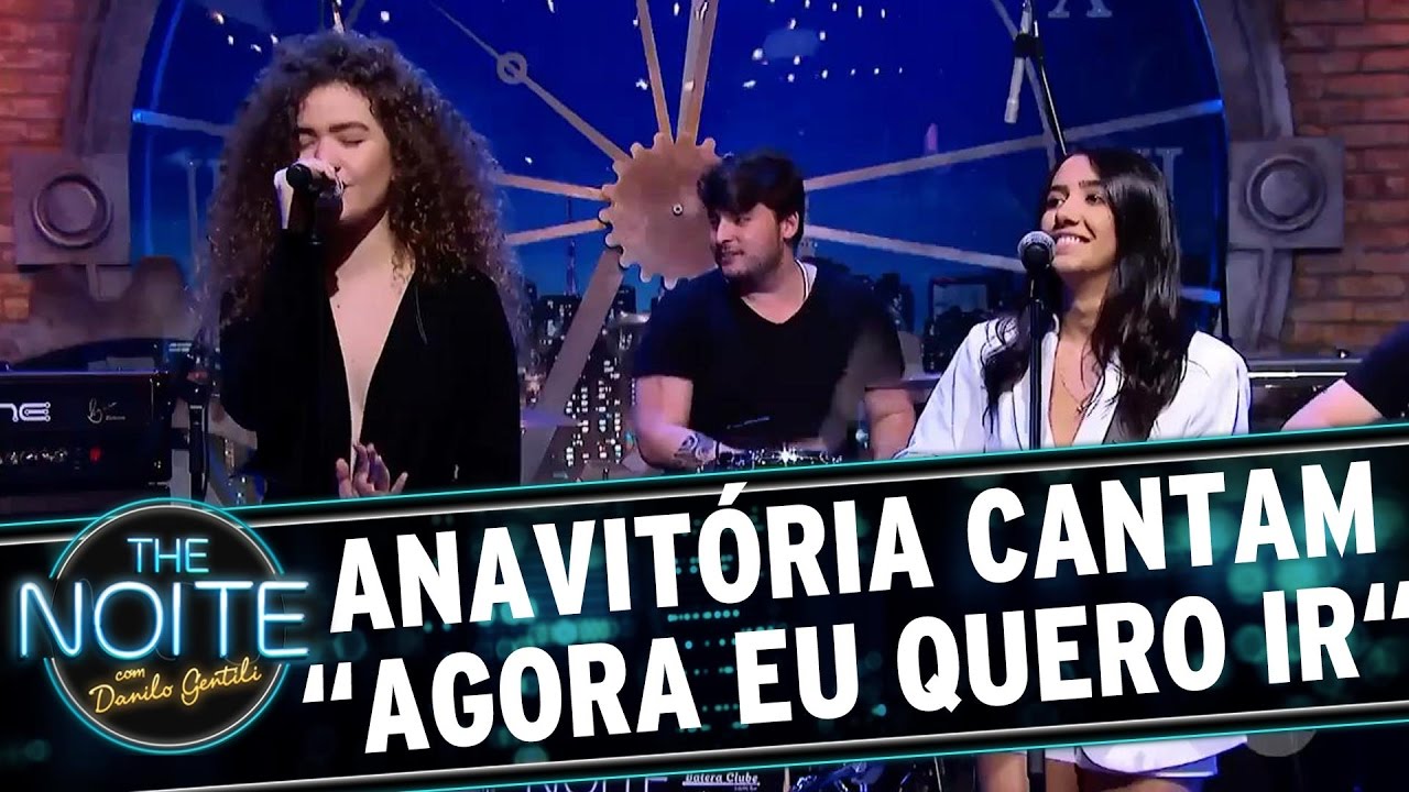 Anavitória cantam 