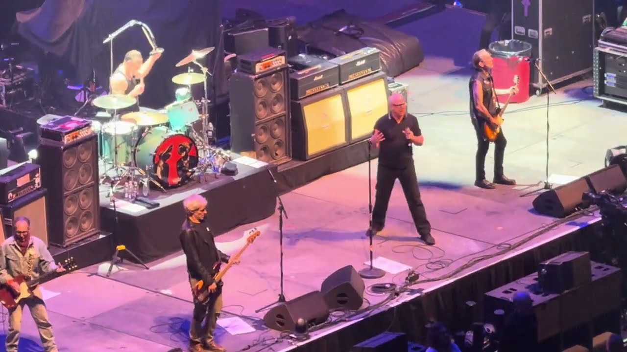 Bad Religion - End Of History / True North / The Defense Live in Winnipeg 2/6/26