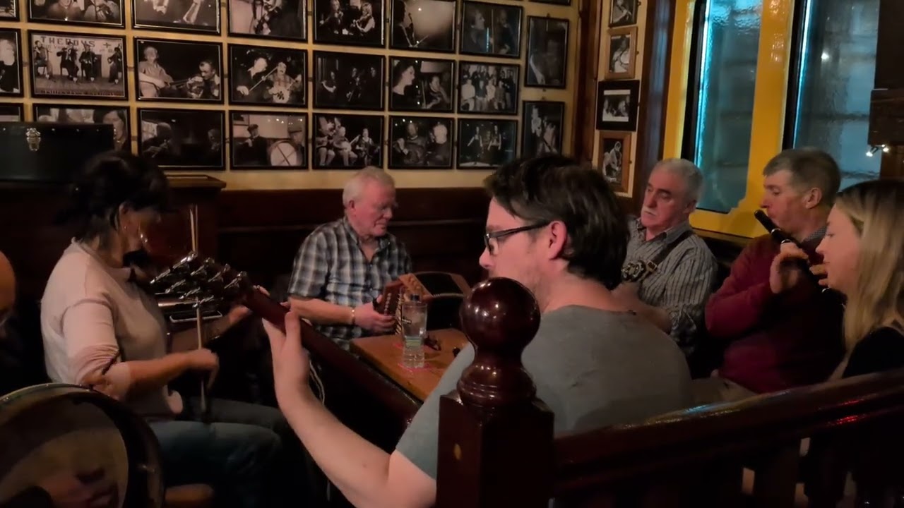 Reels at Spell's Bar Ballaghaderreen 