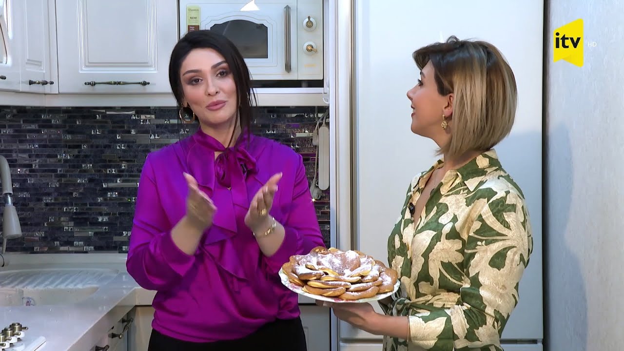 Xanəndə Aytən Məhərrəmovanın hazırladığı ləziz pankek