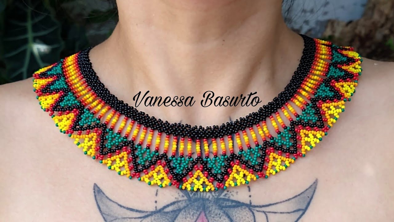 COLLAR ESTILO HUICHOL CON TRIANGULOS DE CHAQUIRAS/MOSTACILLAS (FACIL DE REALIZAR) Beaded Necklace