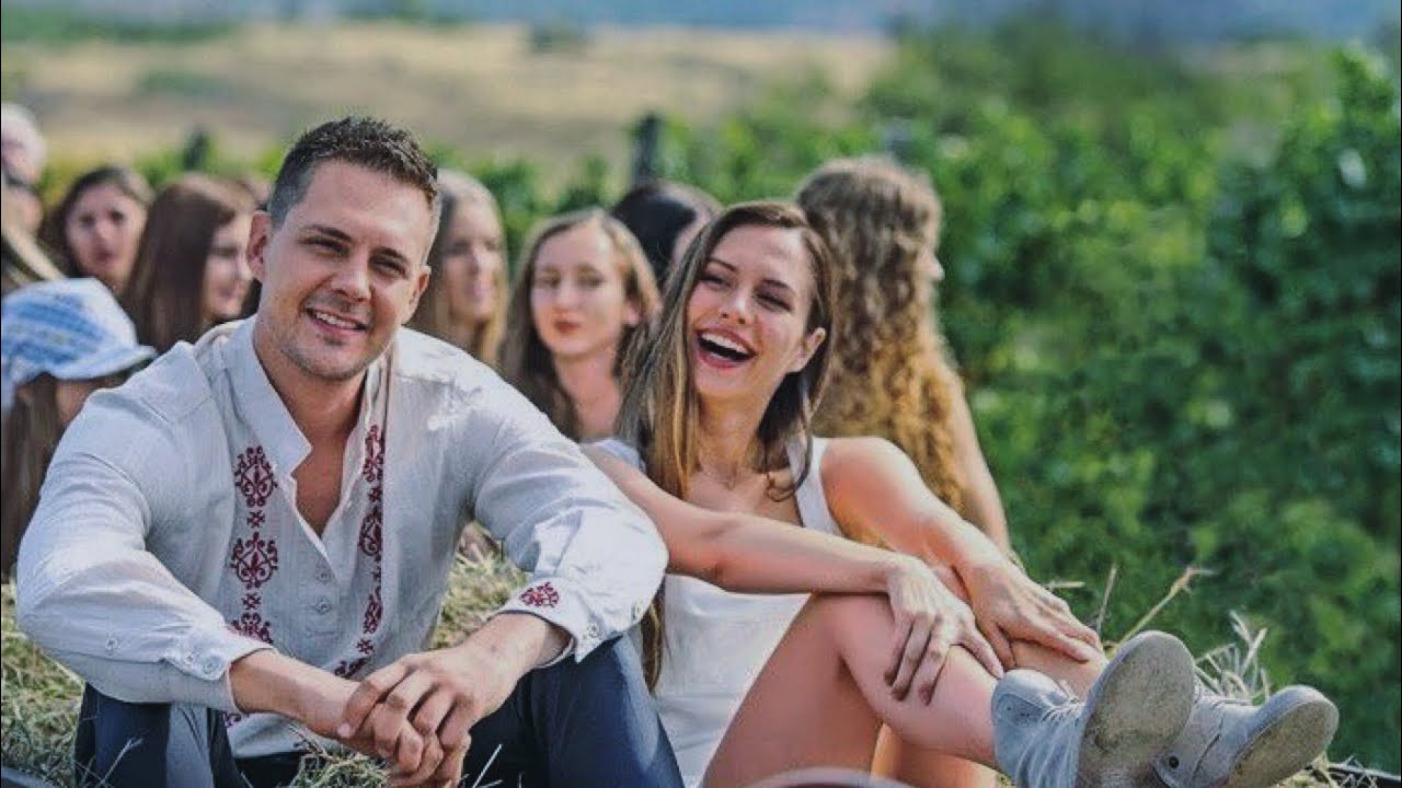 pasha & dasha | crazy love