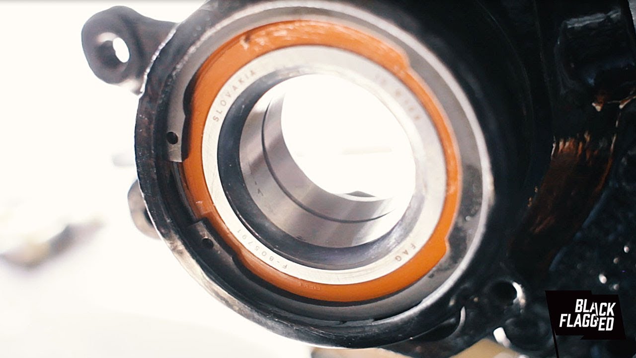 Installing Rear Wheel Bearings and Hubs on the E30 | vlog 078
