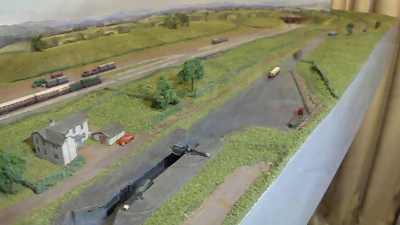Dauntsey Lock - T Gauge GWR - The Canal