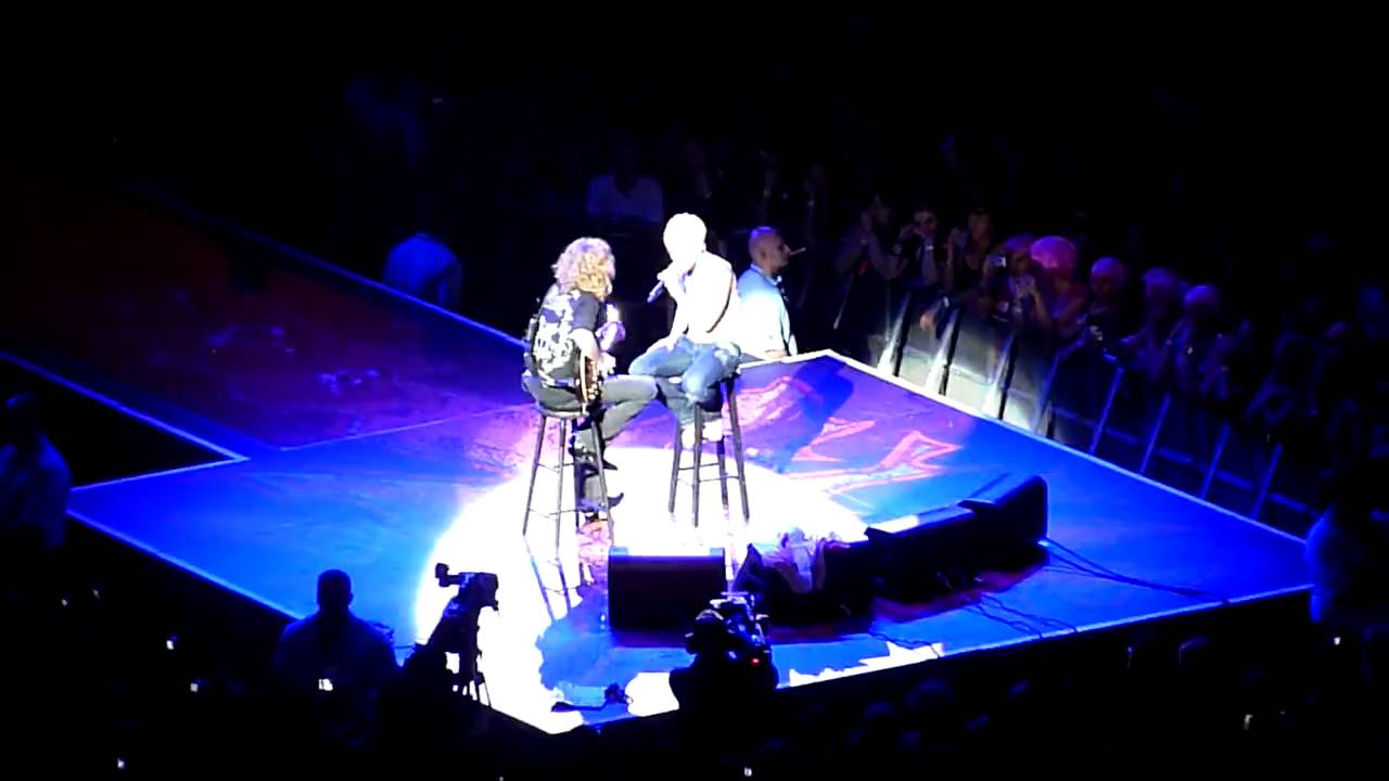 P!nk in Sydney, June 7, 2009 - Babe I'm Gonna Leave You