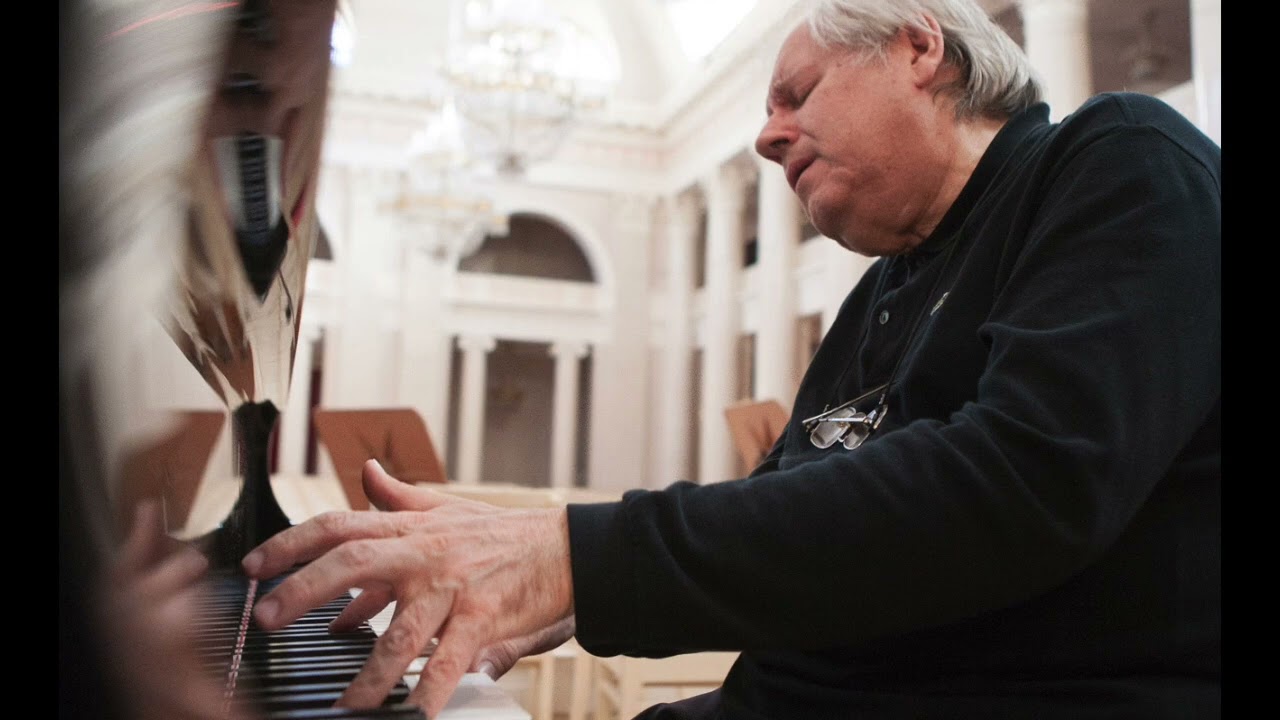 Grigory Sokolov - Schumann Humoreske Op.20 - Live 2011