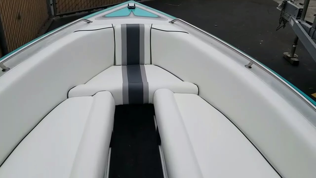 how to Upholster boat bottom cushion cover . boat repair