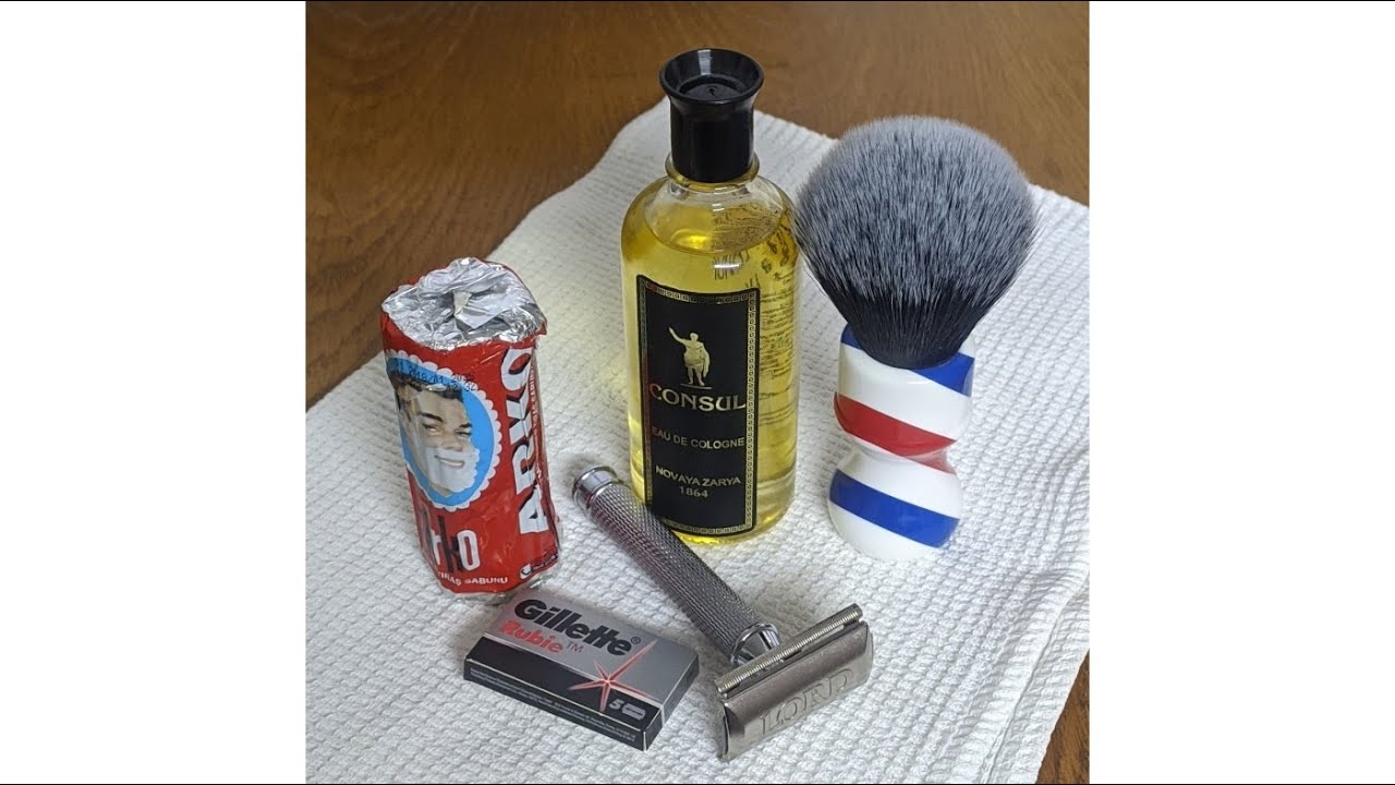 Бритьë Lord L122+ интересные Gillette Rubie; стик Arko; одеколон "Консул".
