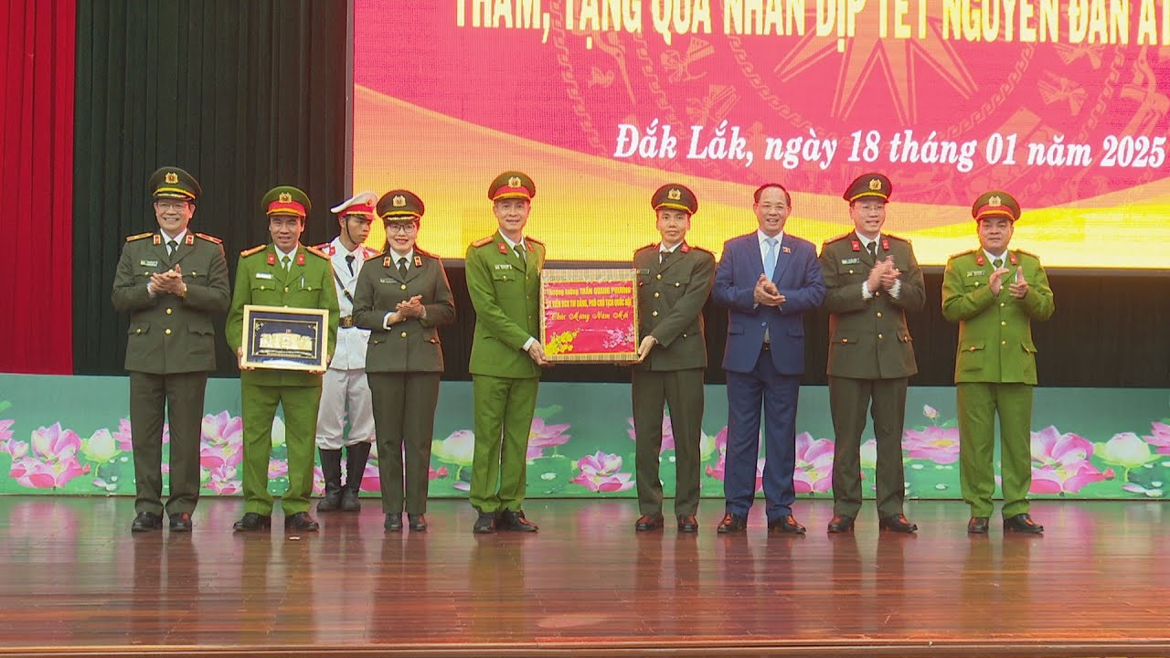 Phó Chủ tịch Quốc hội đánh giá cao hoạt động của Công an tỉnh Đắk Lắk