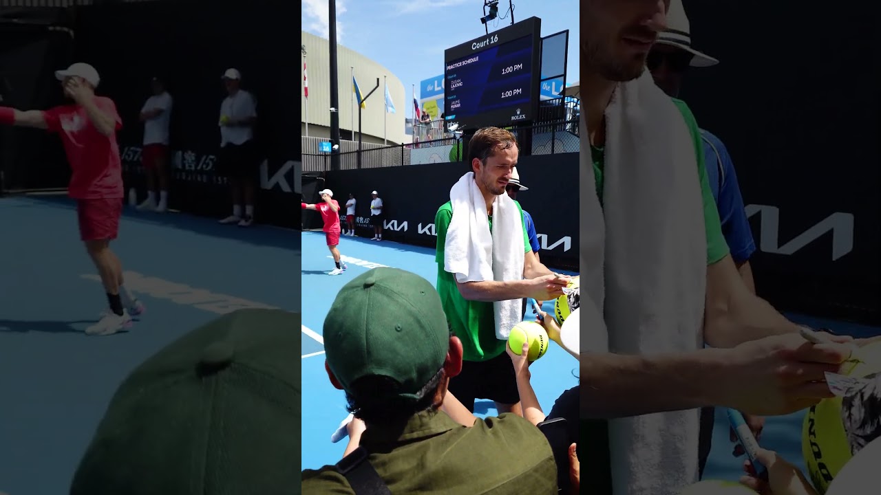 DANIIL MEDVEDEV AUSTRALIAN OPEN 2025 AUTOGRAPH SIGNING WITH FANS #ao25 #tennis #medvedev