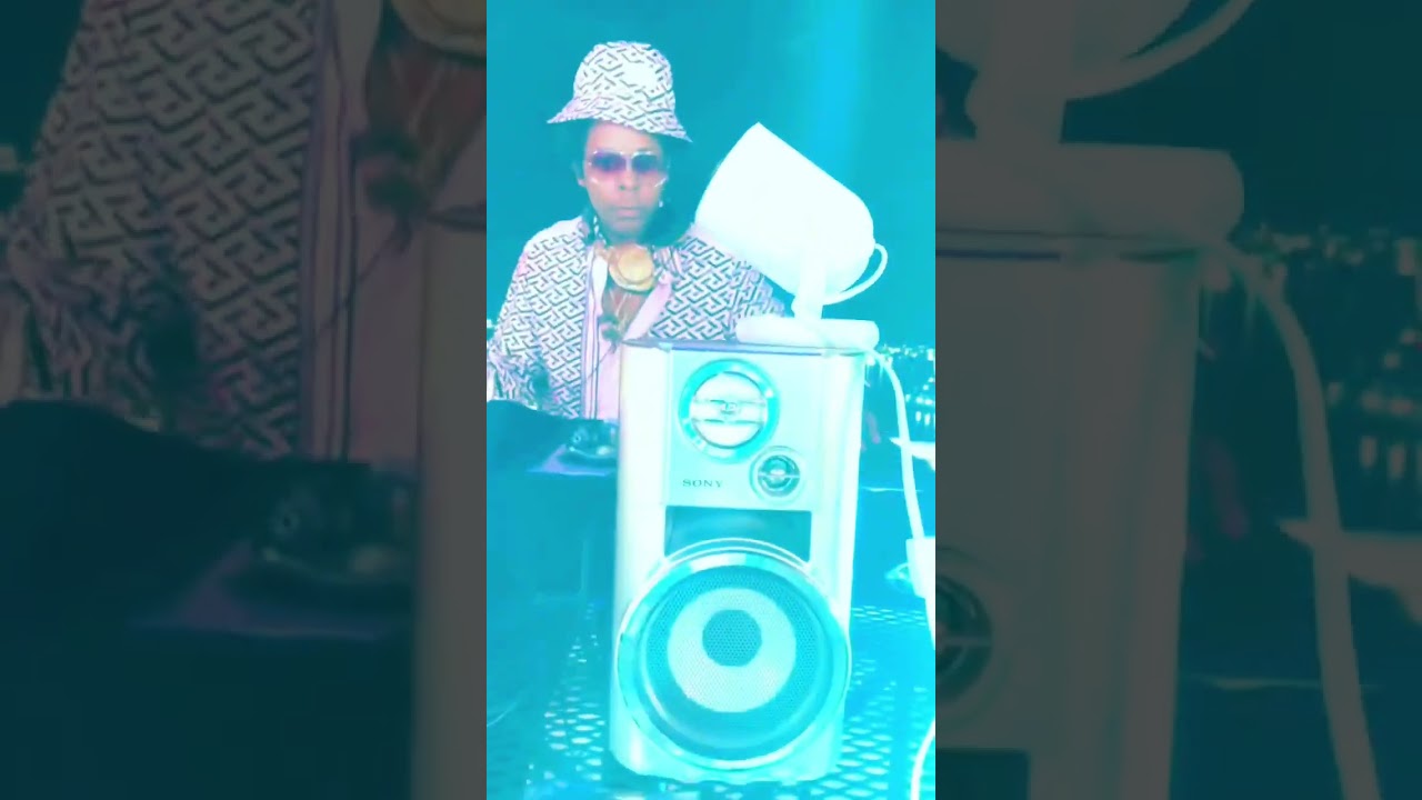 DJ Fly Guy LIVE Classic Breakbeat Mix