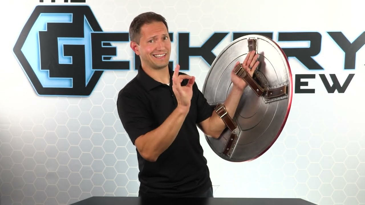 Unboxing the Newman Assembles Captain America Shield