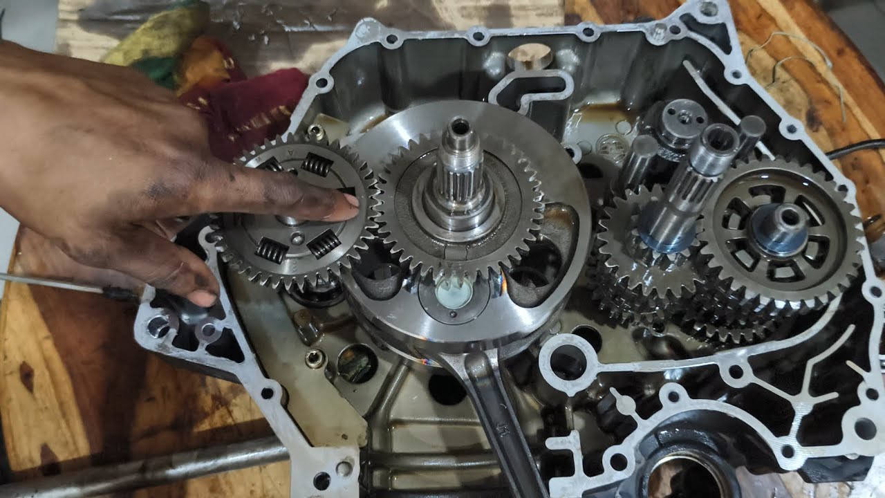 Royal Enfield J1 350 ful engine crackers video  HD channel ko subscribe kijiye live cricket score