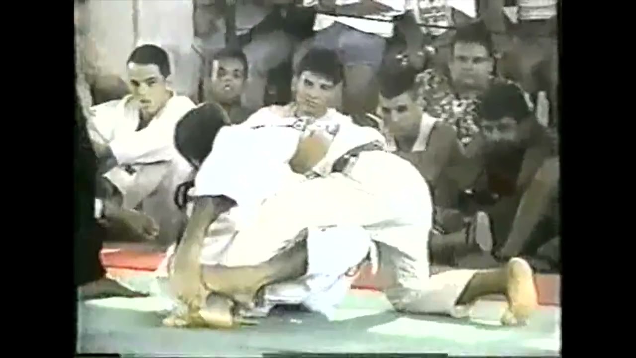Royler Gracie vs Hello 