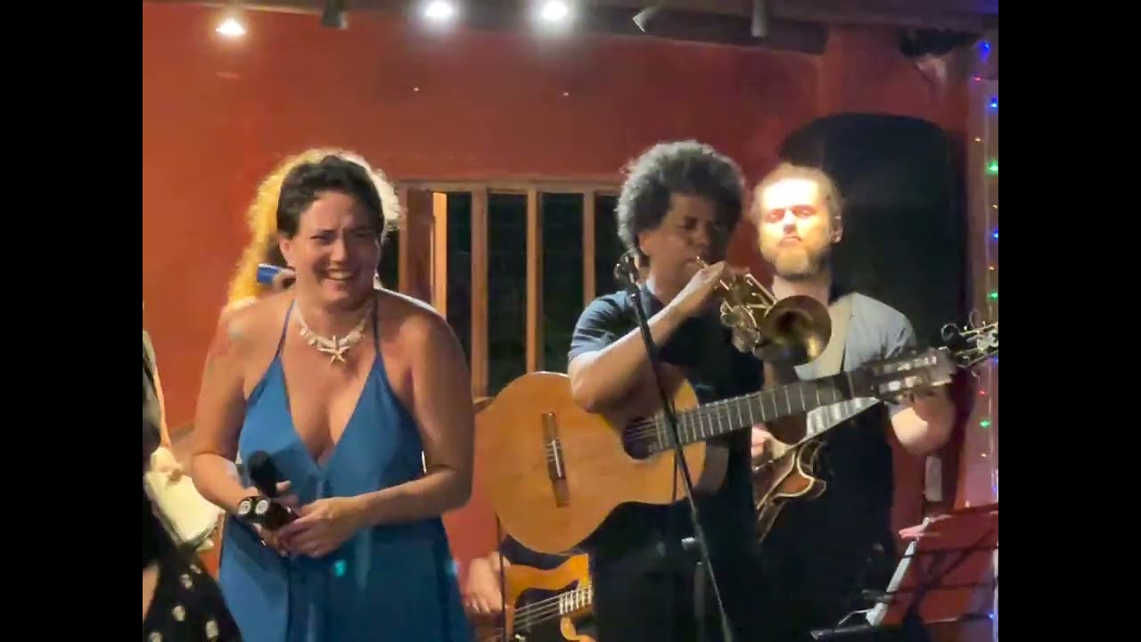 Canto de Ossanha - Familia de Padua (ao vivo no Mahalila - versão completa) 2025.12.26