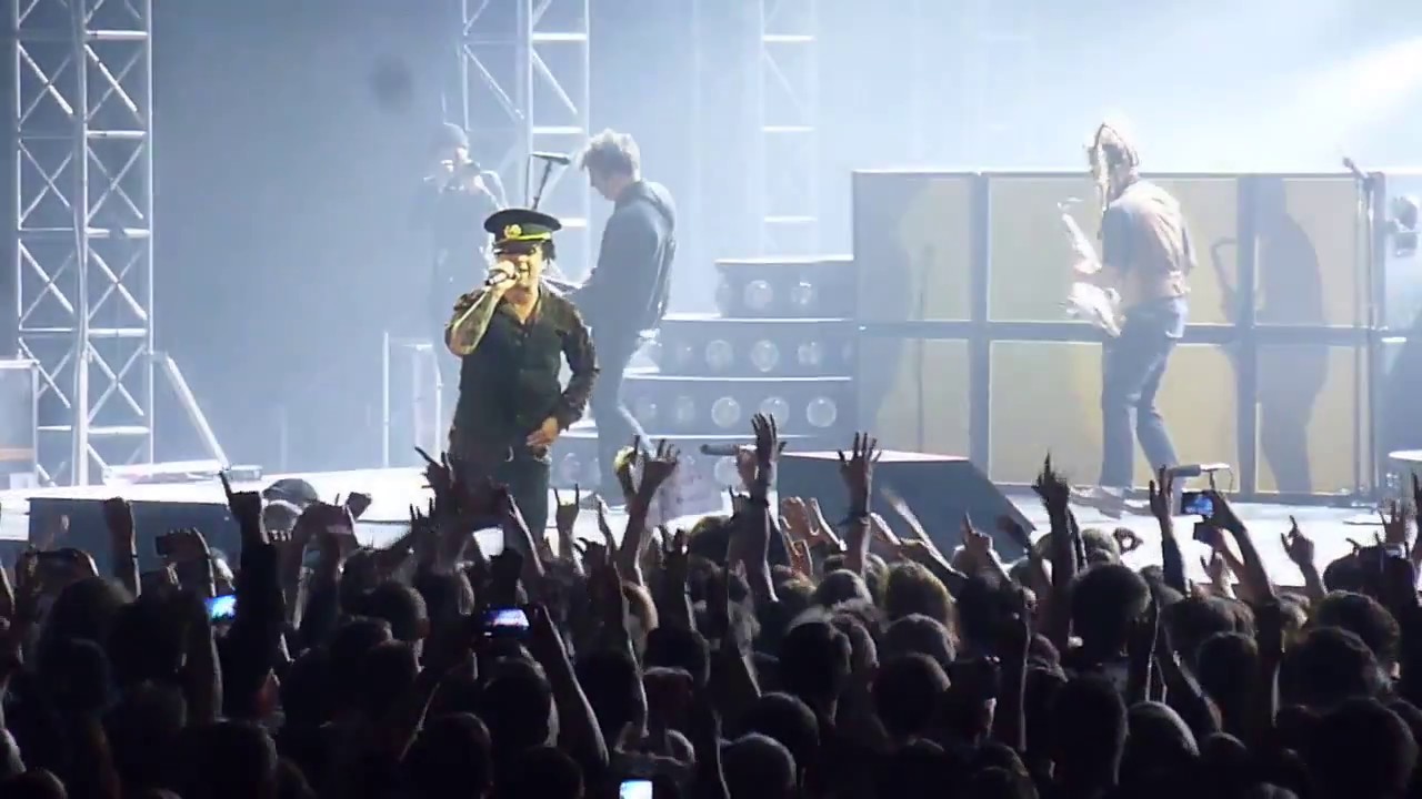 Green Day - King For a Day/ Shout/ Satisfaction/ Hey Jude (Prague 22.1.2017)