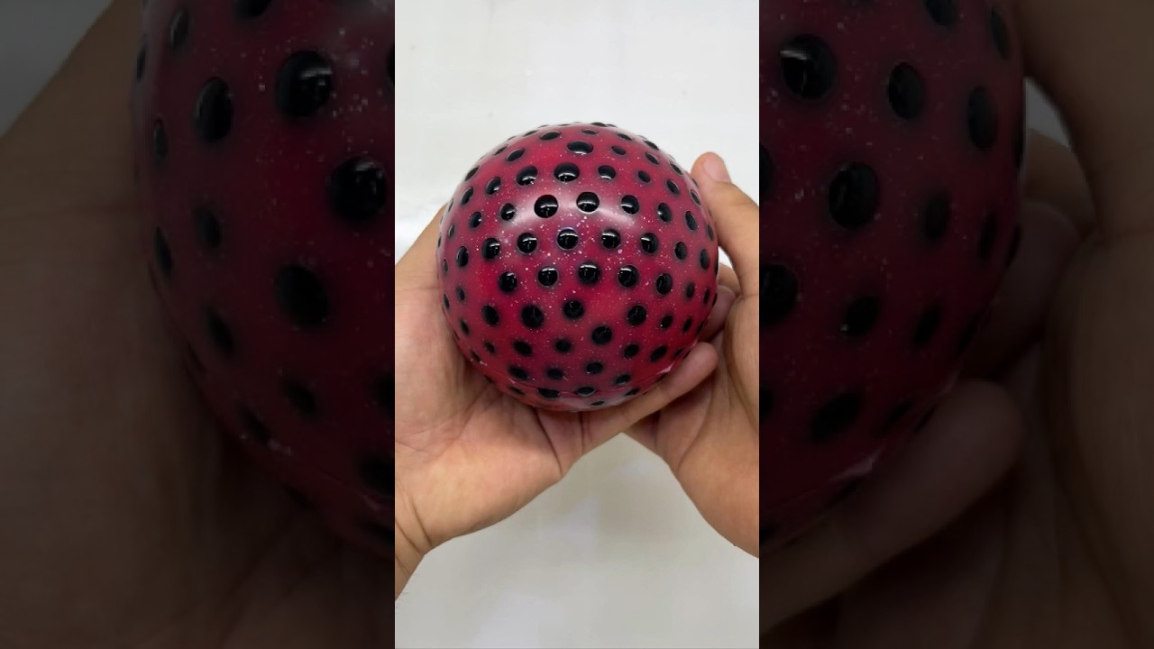 A red ball #acne #pimple #satisfying #shorts #asmr #squeeze