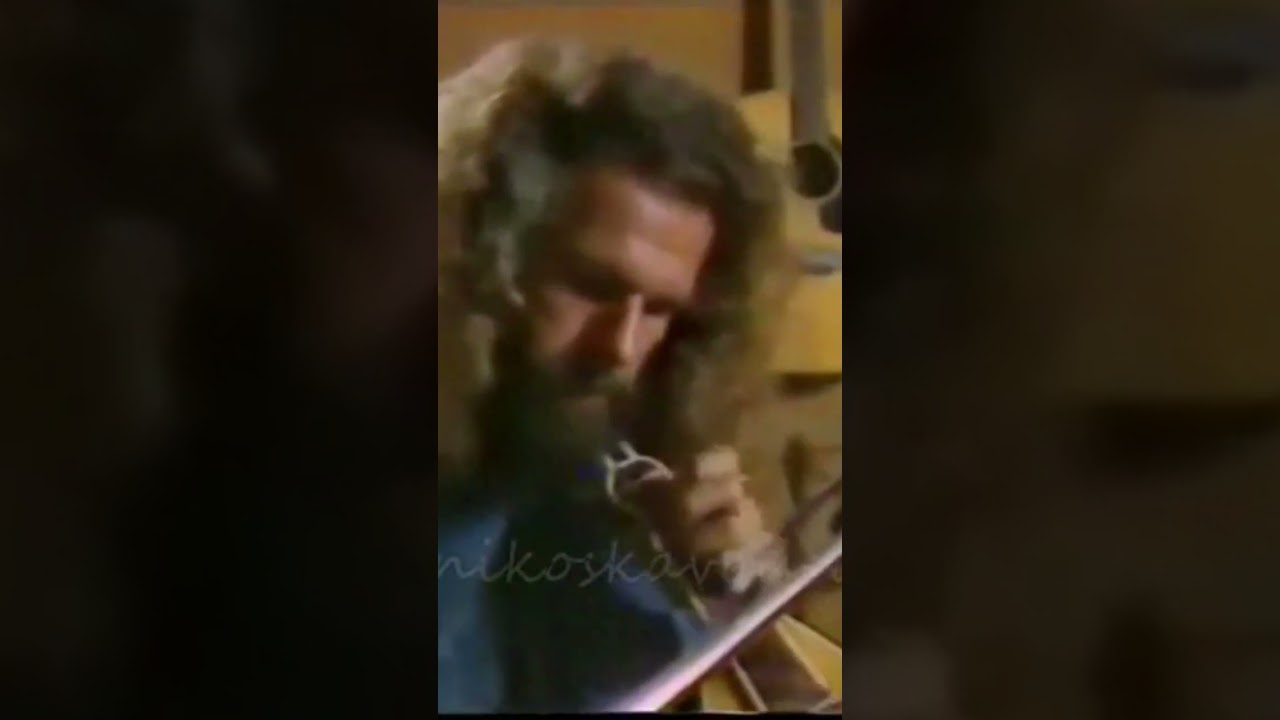 RossDaly #cretanmusic #laouto #lyra #nikoskavousi #song #rossdaly #lavirinthos #xoudetsi #