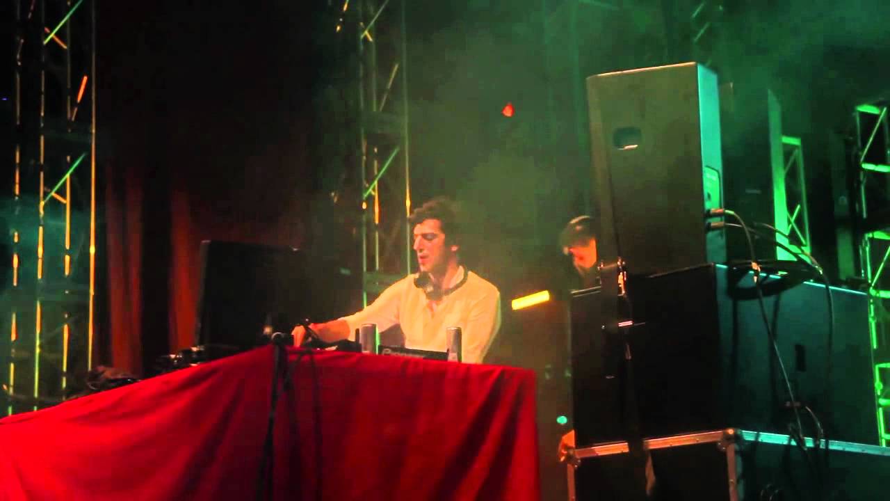 Brodinski x Gesaffelstein playing Zodiac Cartel - On My Mind (Vakkuum Remix) @ SONAR 2012