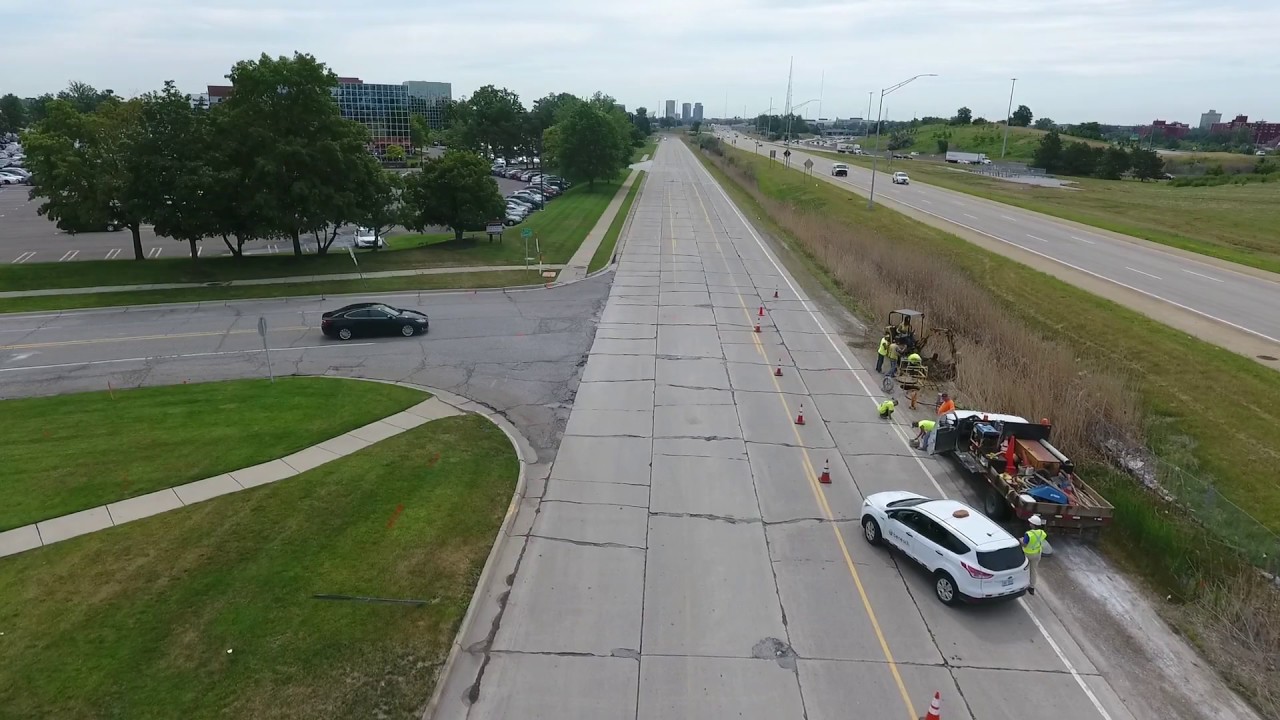 Northwestern Highway, MI - UAV fly through