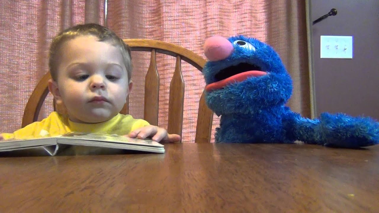 Garret and Grover read 'Monster at the End of this Book'!