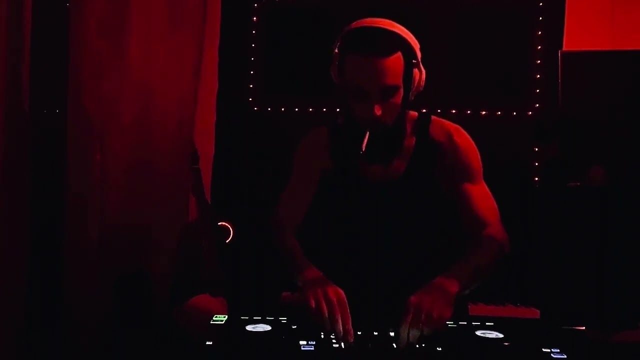 HARD F // hardtechno // schranz // live