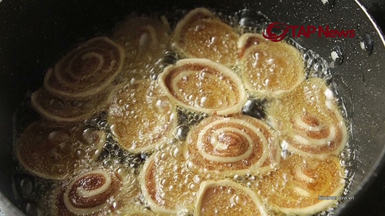 Pig Ear Cookies - A Popular Vietnamese Snack | TAP News 