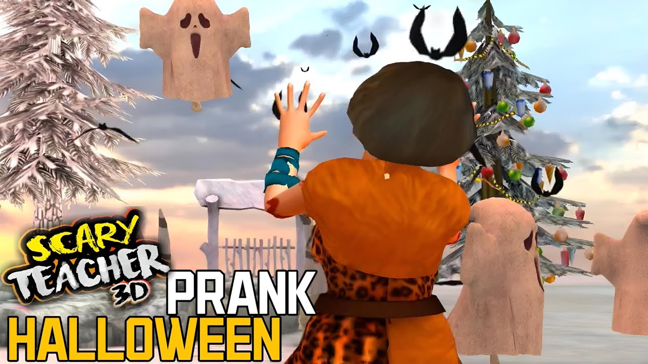 HALLOWEEN PRANK ON MISS-T 😂 