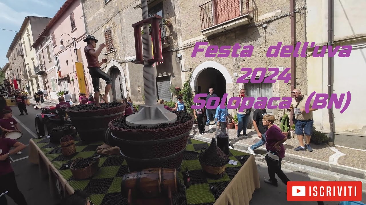Festa dell'uva 2024 e i suoi carri allegorici. Solopaca (BN)