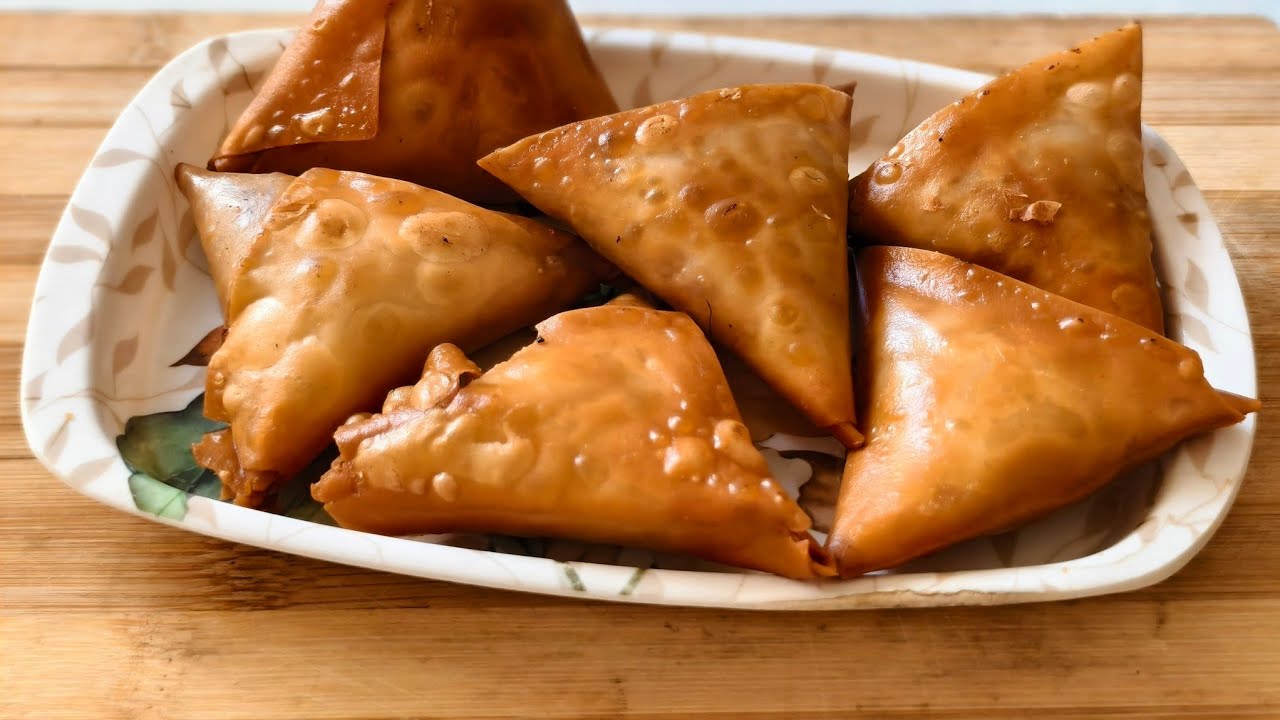 Stop making dry Samosas! Try this JUICY version 🍗✨