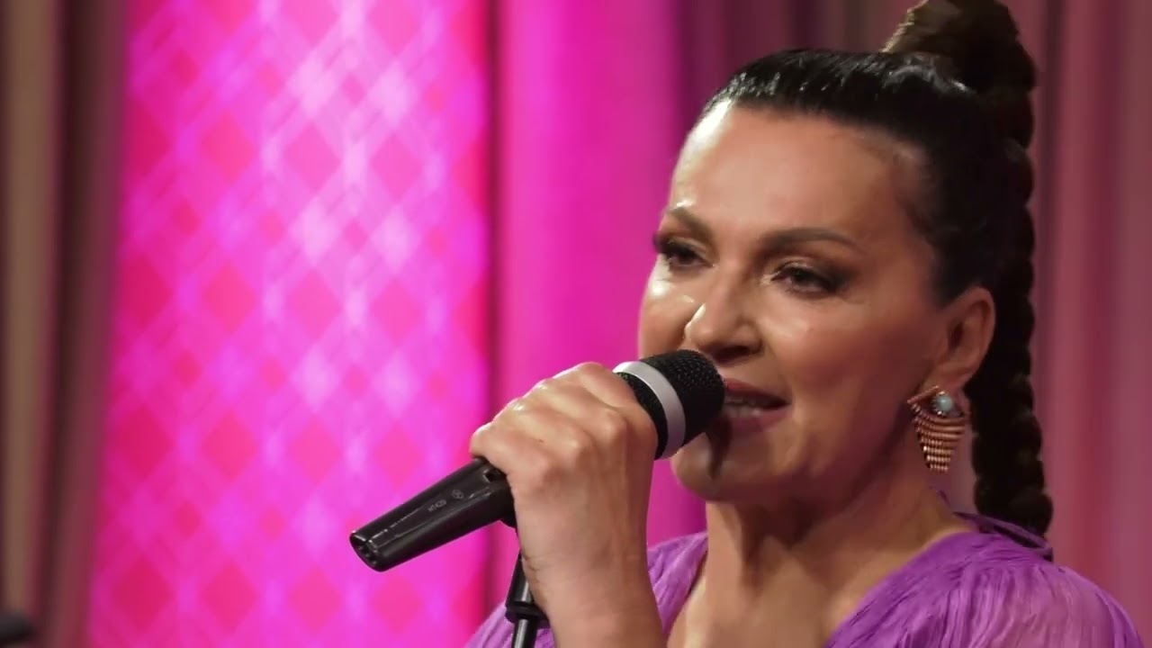Nina Badrić - Ja za ljubav neću moliti | Dalibor Petko Show | CMCTV