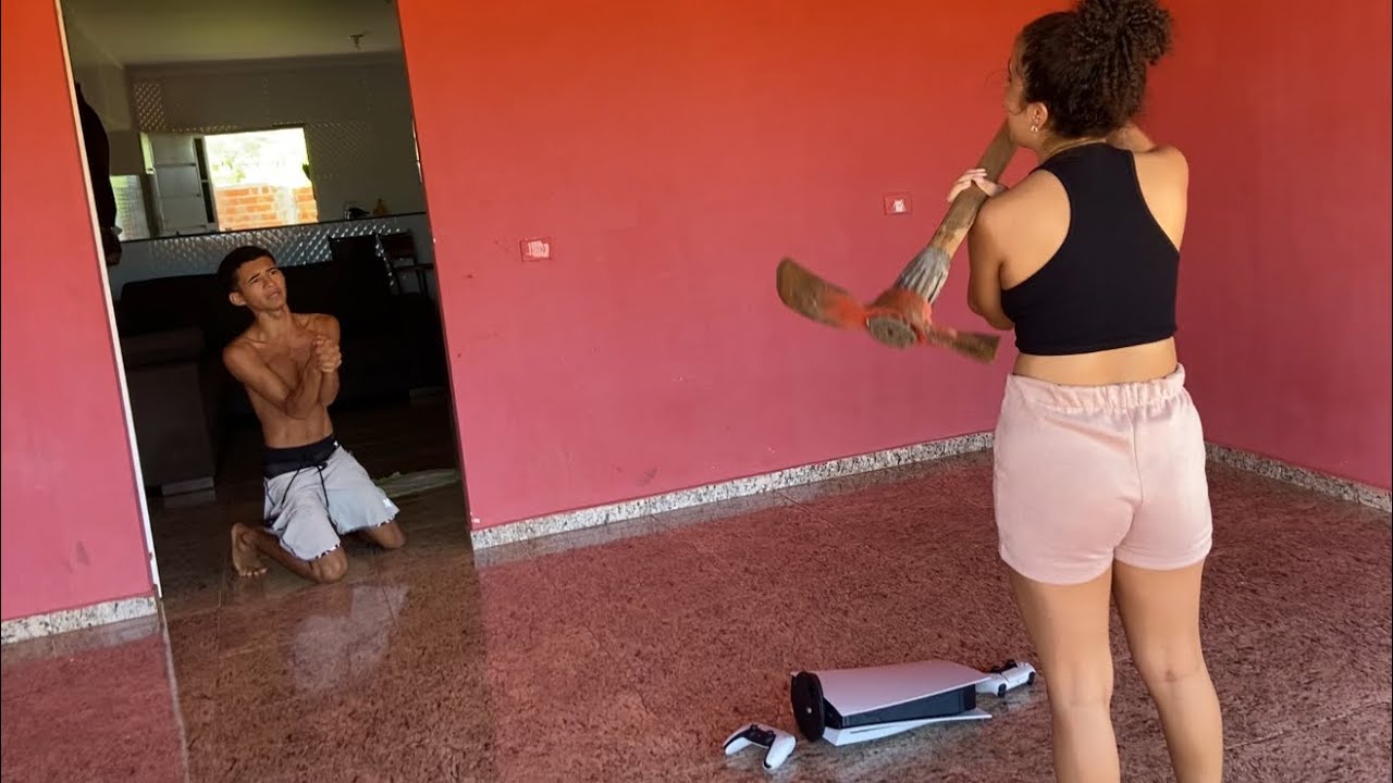 A MULHER DO BRUTINHO ACABA COM SEU SONHO PS5 NOVO