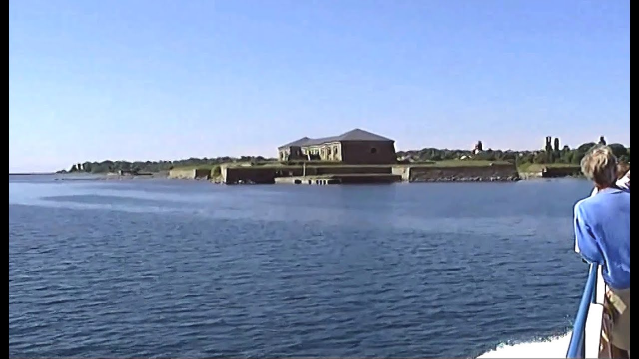 Drottningskärs kastell på ön Aspö i Karlskrona skärgård