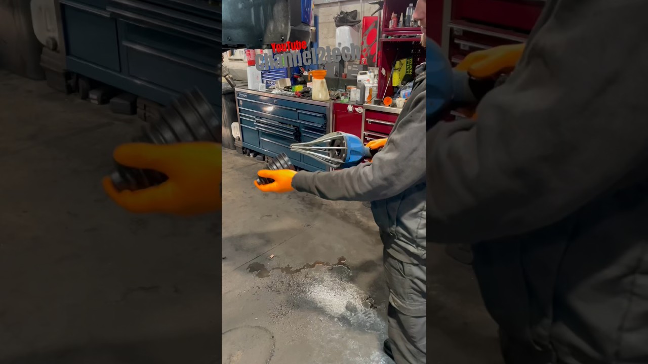 Badass TOOL 🤯 #garage #repair #cars #fail #automobile